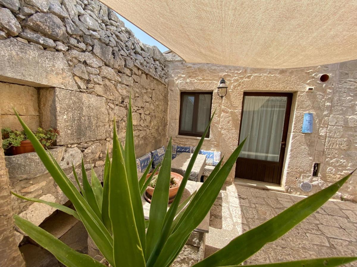Mastro Vanni - Urban Masseria Ragusa Eksteriør bilde