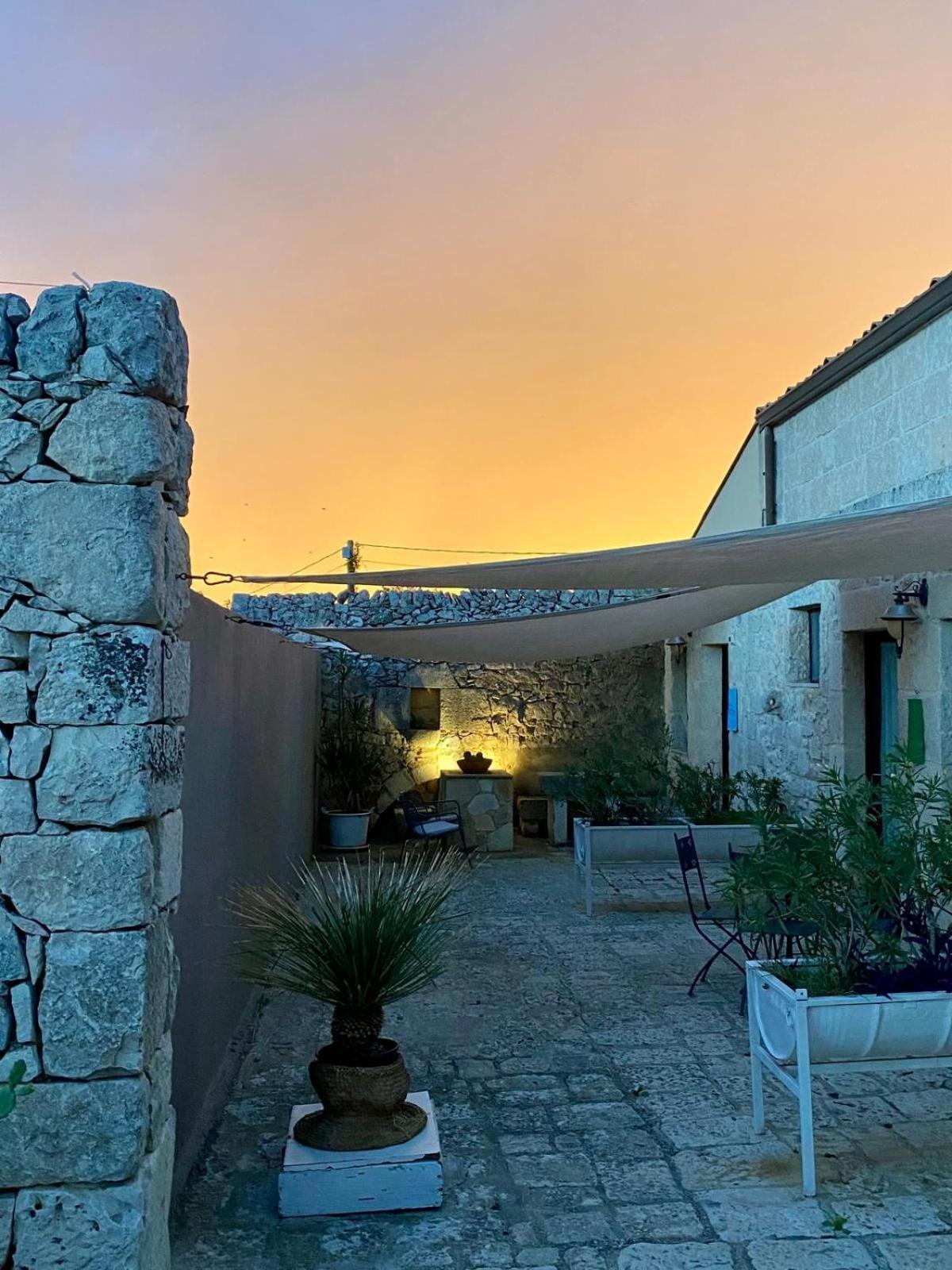 Mastro Vanni - Urban Masseria Ragusa Eksteriør bilde
